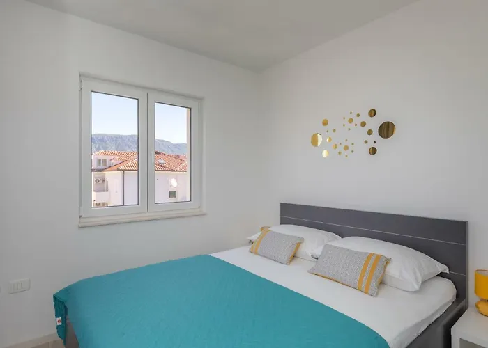 Brand New Nebo アパート